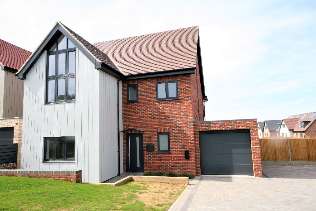 New home, 4 bed detached house for sale in Augustine Road, Minster On