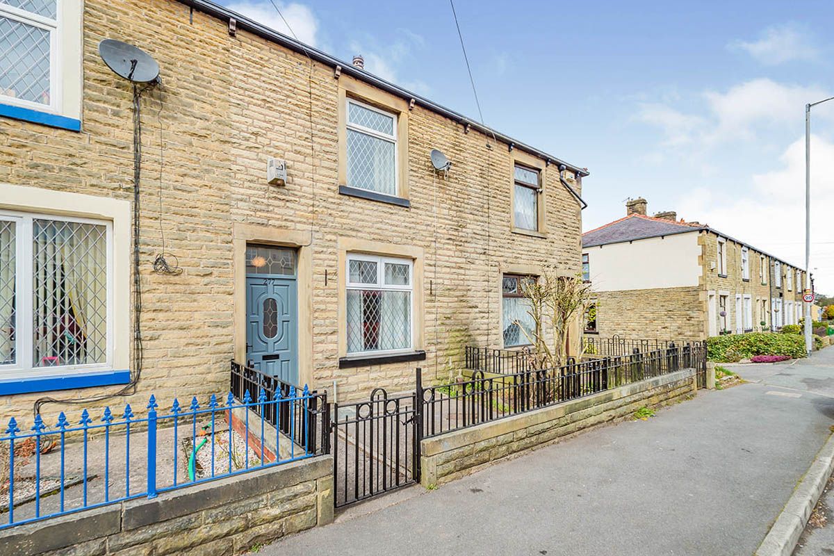 3 bed terraced house for sale in Coal Clough Lane, Burnley, Lancashire BB11 Zoopla