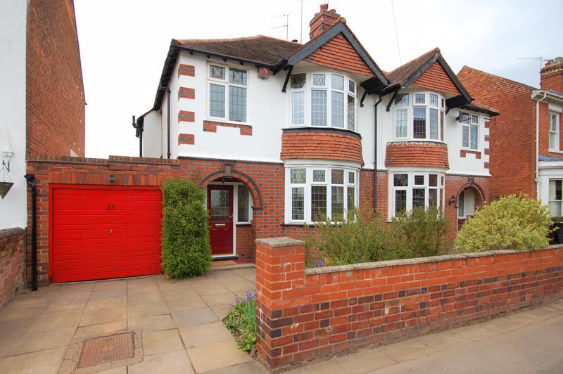 Clark Road, Off Tettenhall Road WV3  