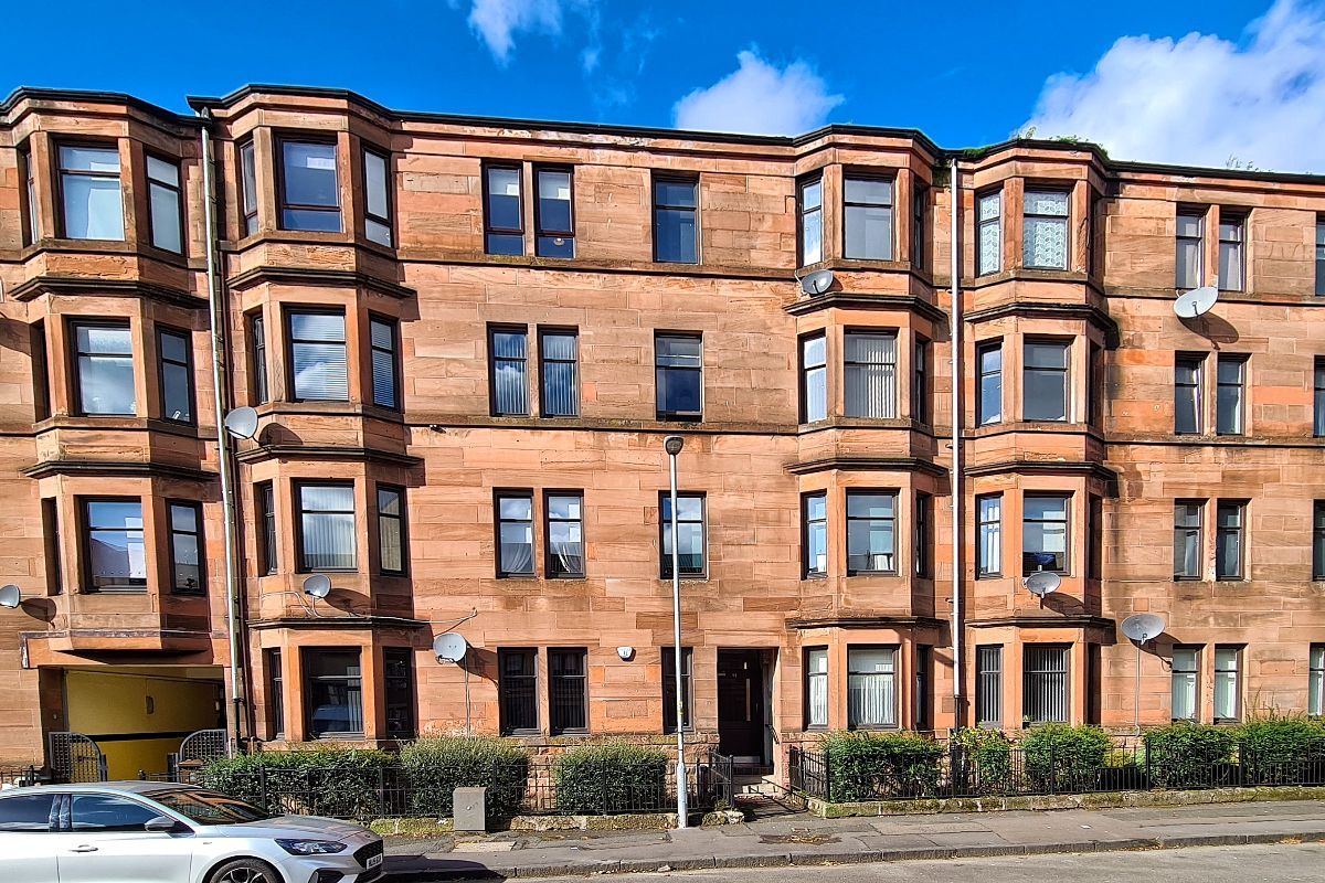 2 bed flat for sale in Flat 3/2, 11 Burns Street, Clydebank G81 Zoopla