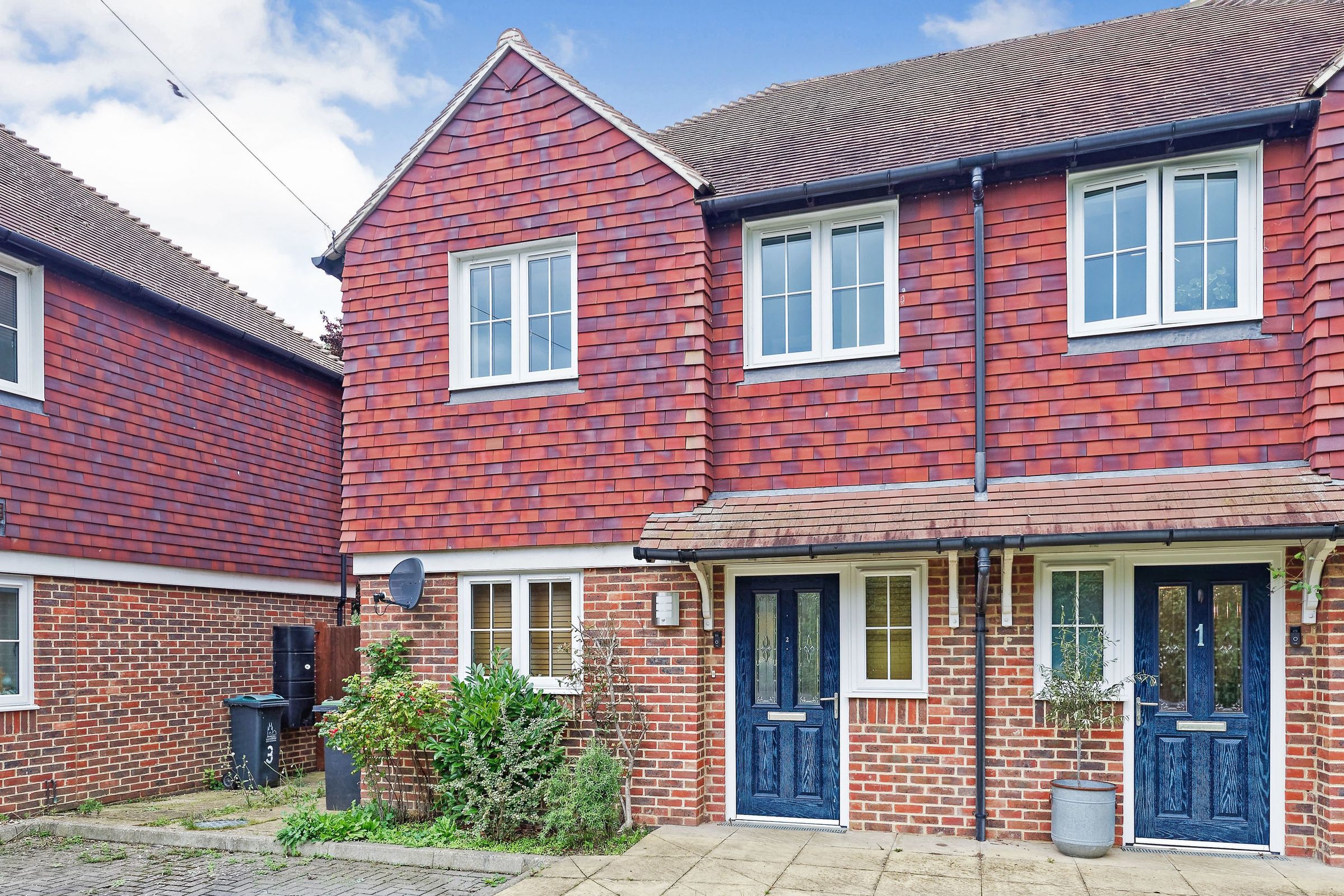 3 bed semidetached house for sale in Bells Court, 94 The Street