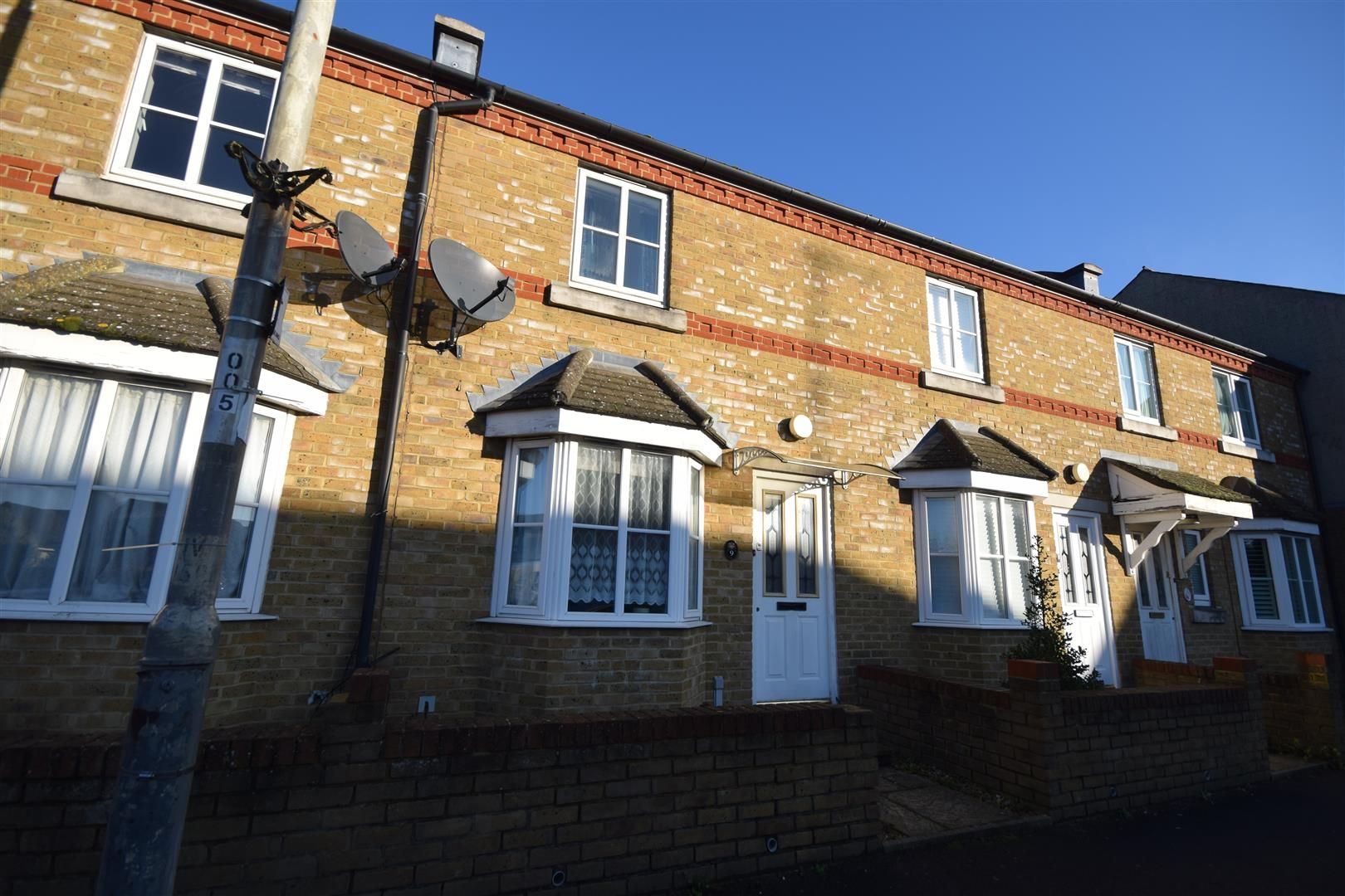 2 bed terraced house to rent in High Street, Colnbrook, Slough SL3 Zoopla
