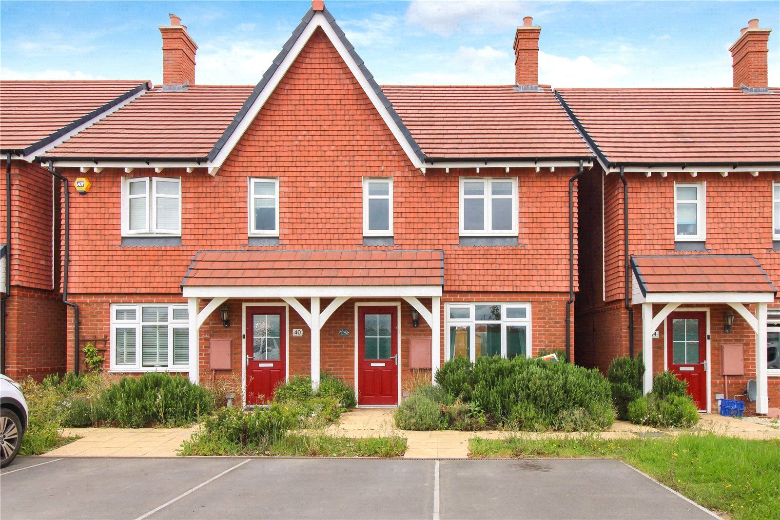 3 bed semidetached house to rent in Mackay Crescent, Tadpole Garden