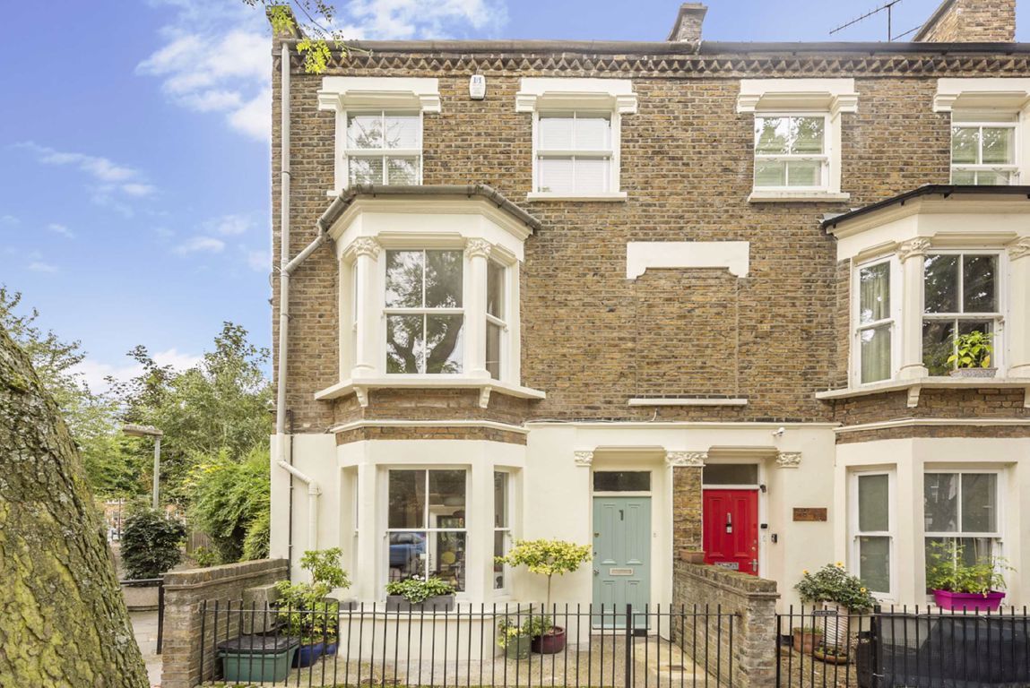 4 bed semidetached house for sale in Balmore Street, London N19 Zoopla