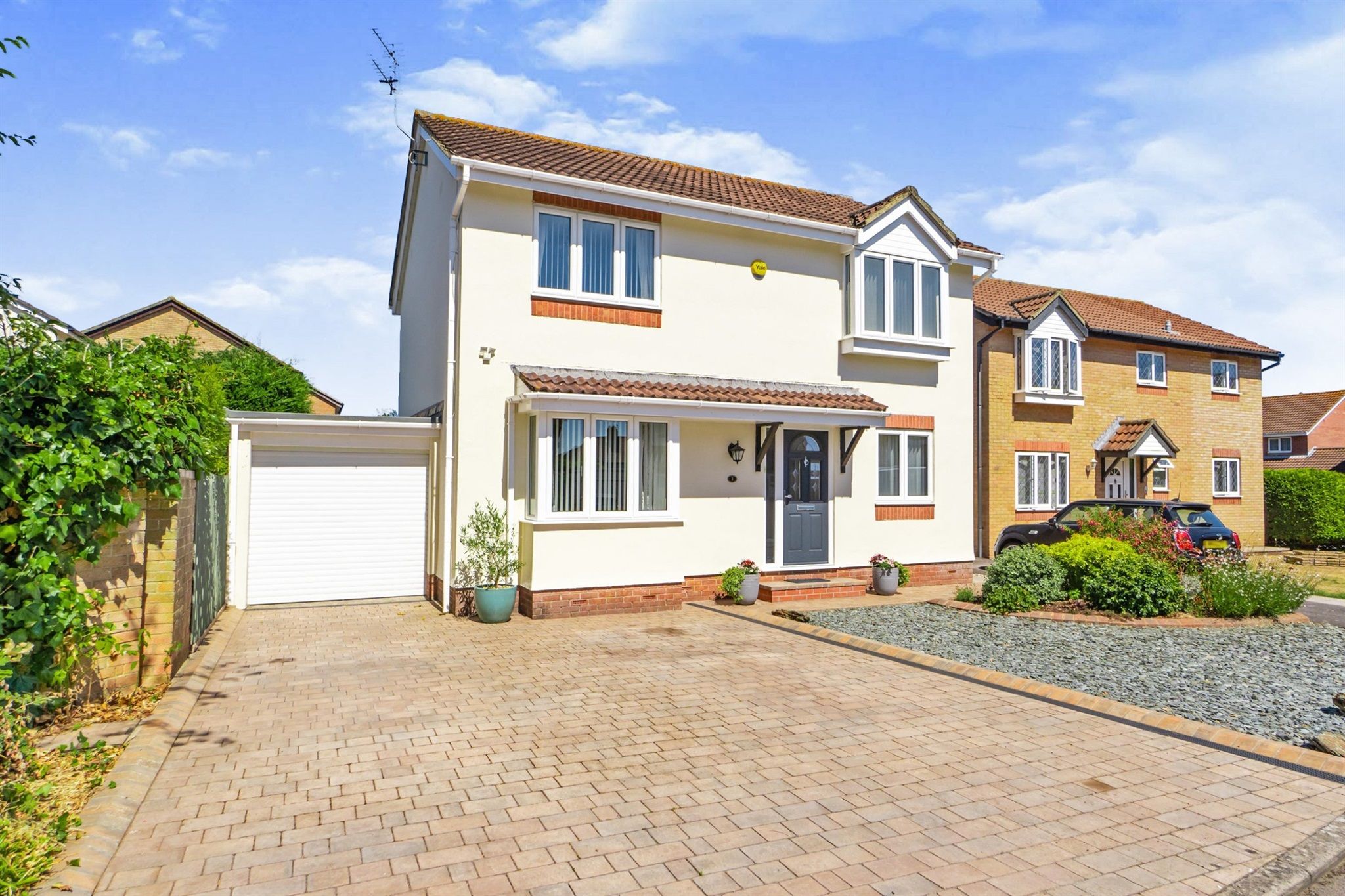 4 bed detached house for sale in Poyntz Court, Longwell Green, Bristol