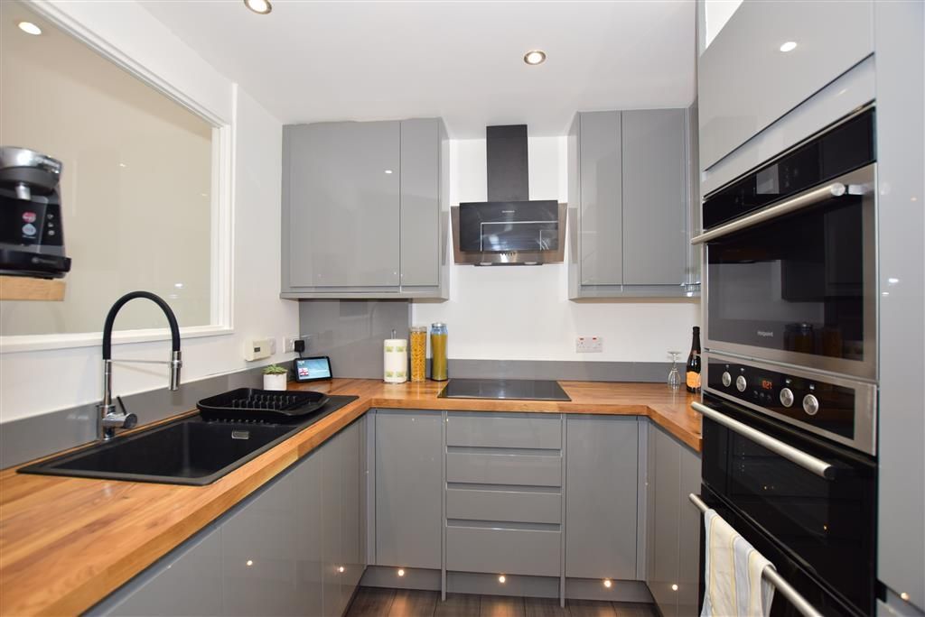 Pleasant Row, Brompton, Gillingham, Kent ME7  