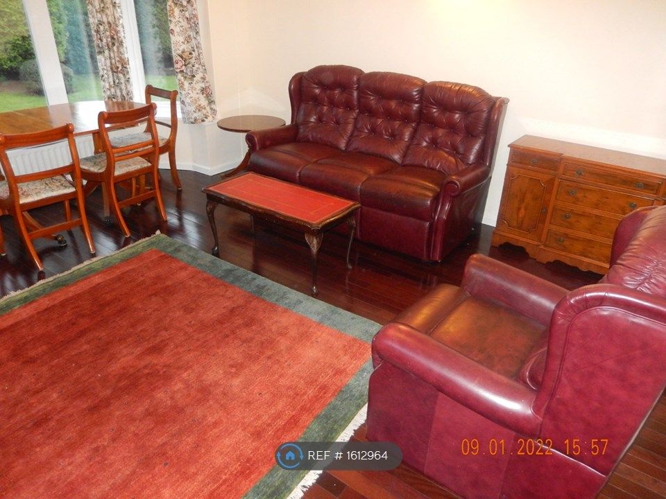 2 bed flat to rent in Royal Oak Road, Halesowen B62 Zoopla