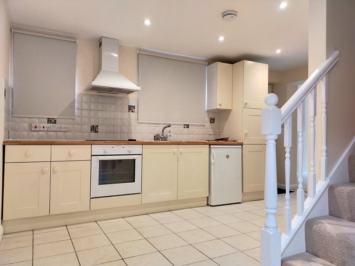 2 bed to rent in Hardwicke Road, Reigate RH2 Zoopla