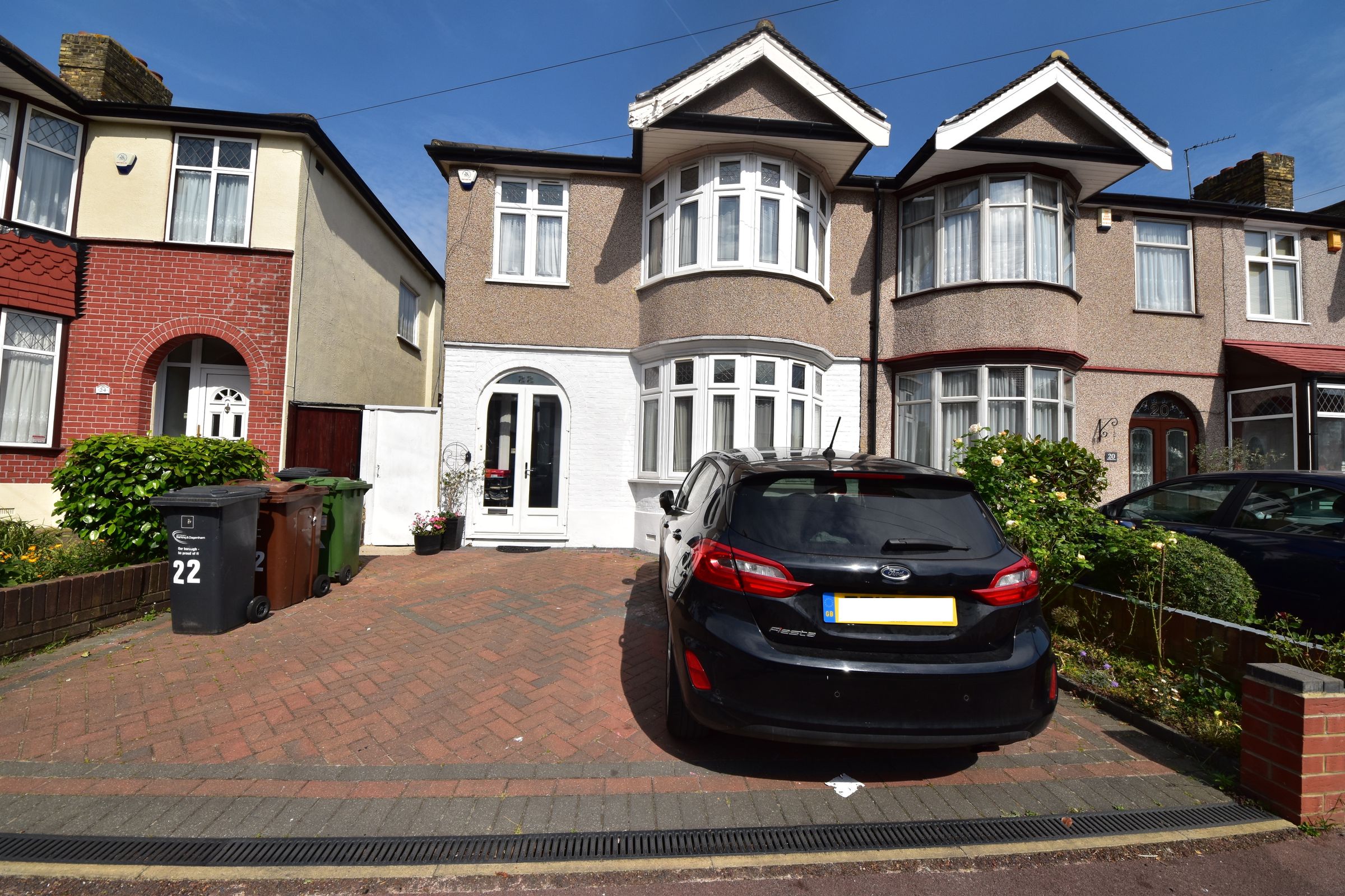 3 bed end terrace house to rent in Sheringham Drive, Barking IG11 Zoopla