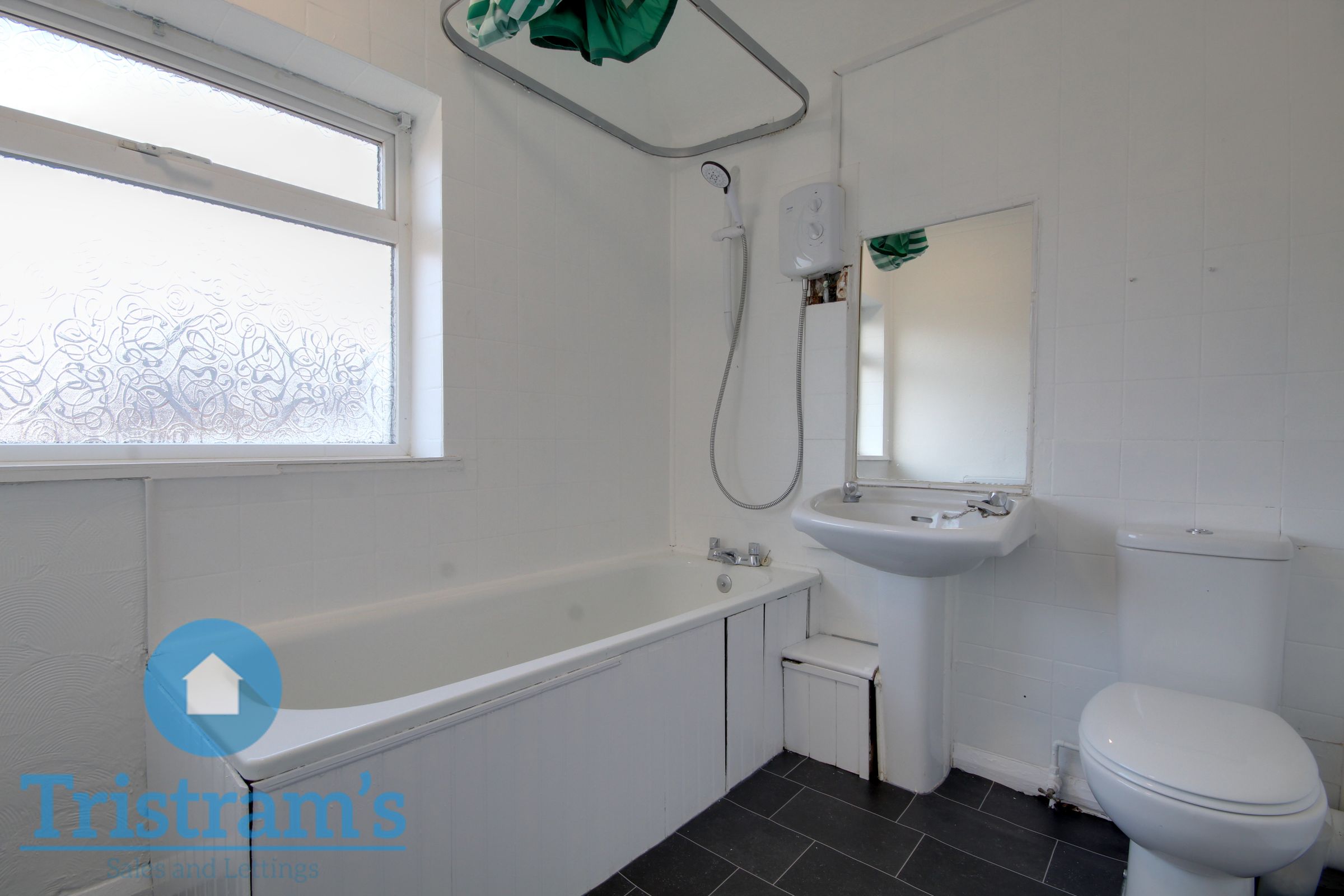 2 bed end terrace house for sale in Bracken Close, Nottingham NG8 Zoopla