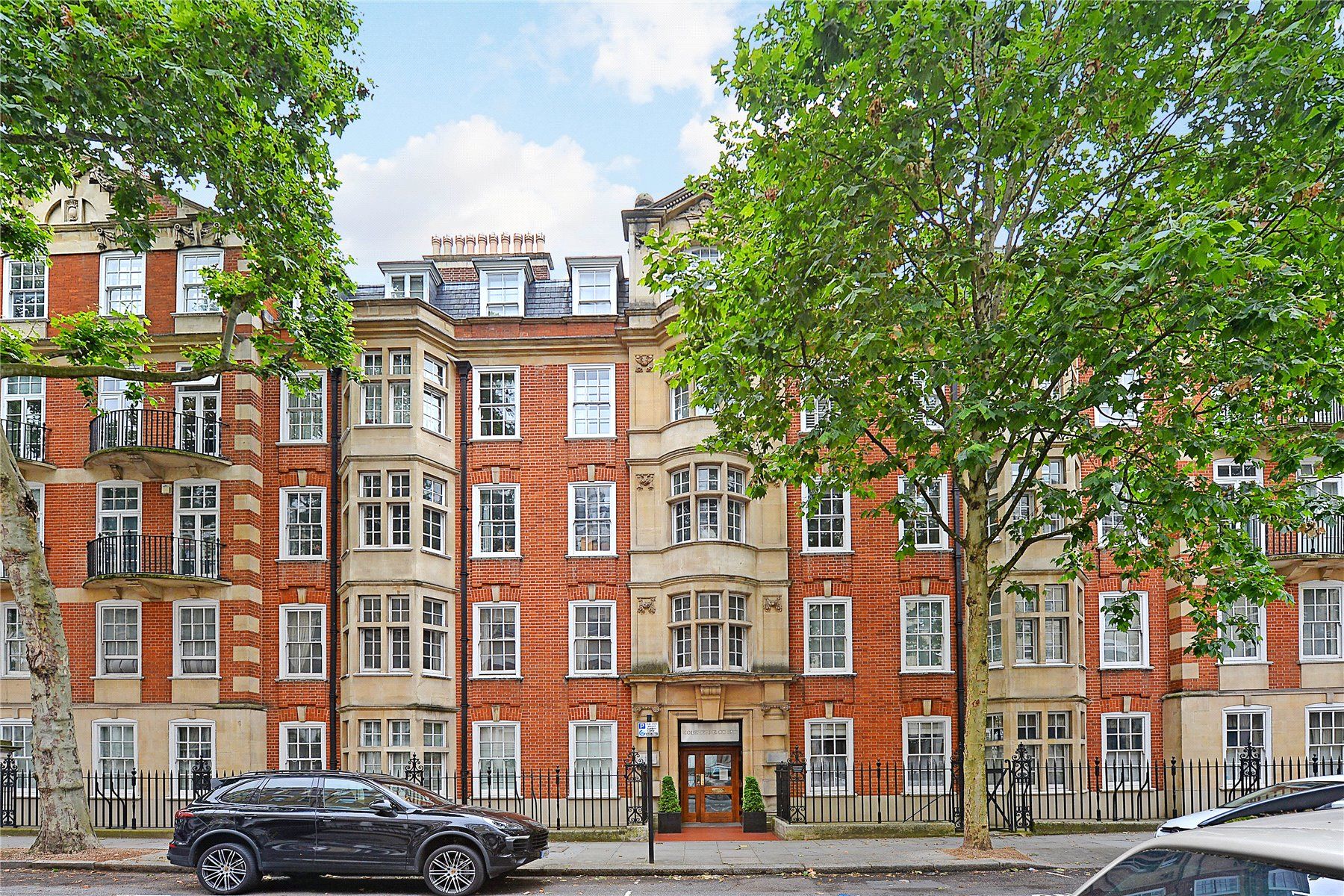 Coleherne Court, Old Brompton Road, Earl's Court SW5