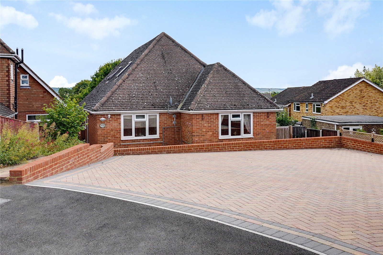 5 bed bungalow for sale in Sterling Avenue, Maidstone, Kent ME16 Zoopla