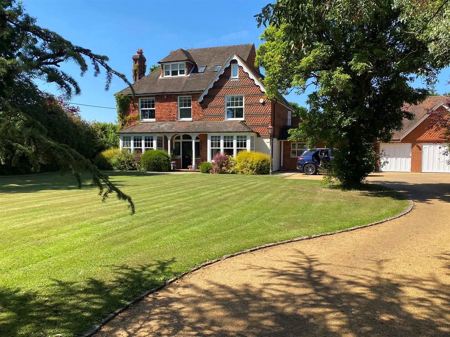 5 bed detached house for sale in Wildwood Lane, Cranleigh GU6 Zoopla