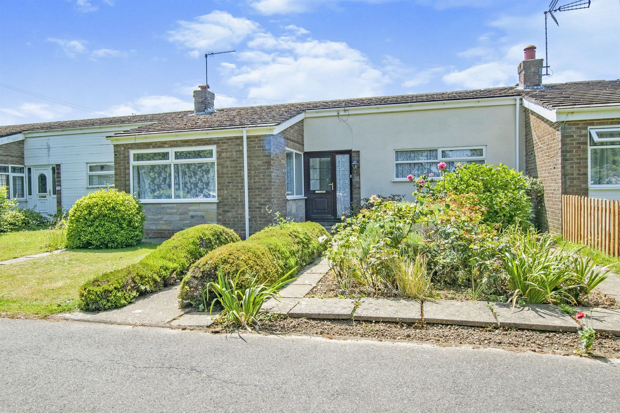 3 bed terraced bungalow for sale in Lloyds Avenue, Kessingland