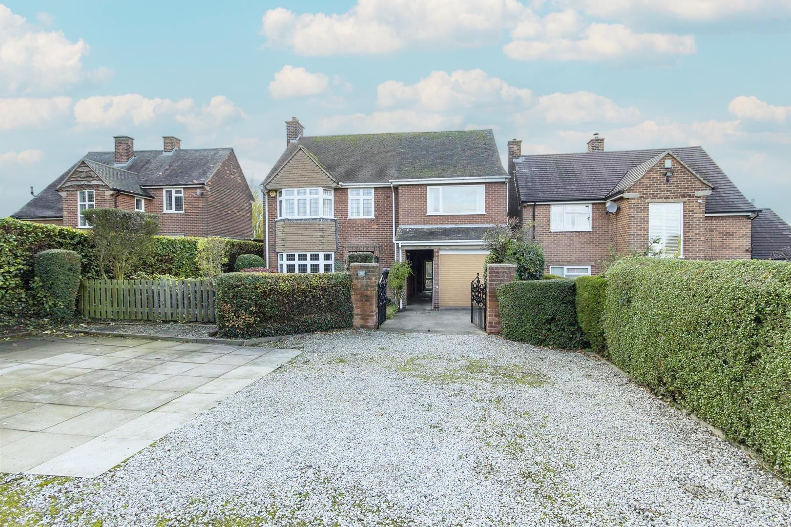 4 bed detached house for sale in Longedge Lane, Wingerworth