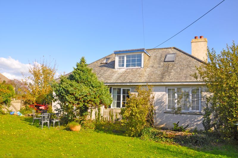 4 bed detached bungalow for sale in St. Just In Roseland, Truro TR2