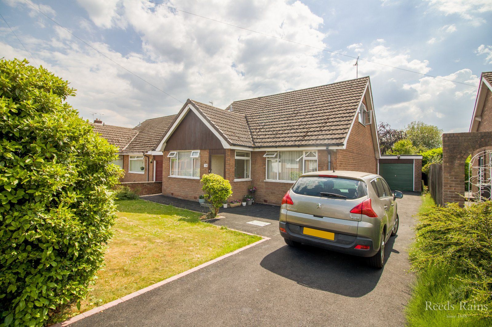 3 bed bungalow for sale in Park Drive, Whitby, Ellesmere Port CH65 Zoopla