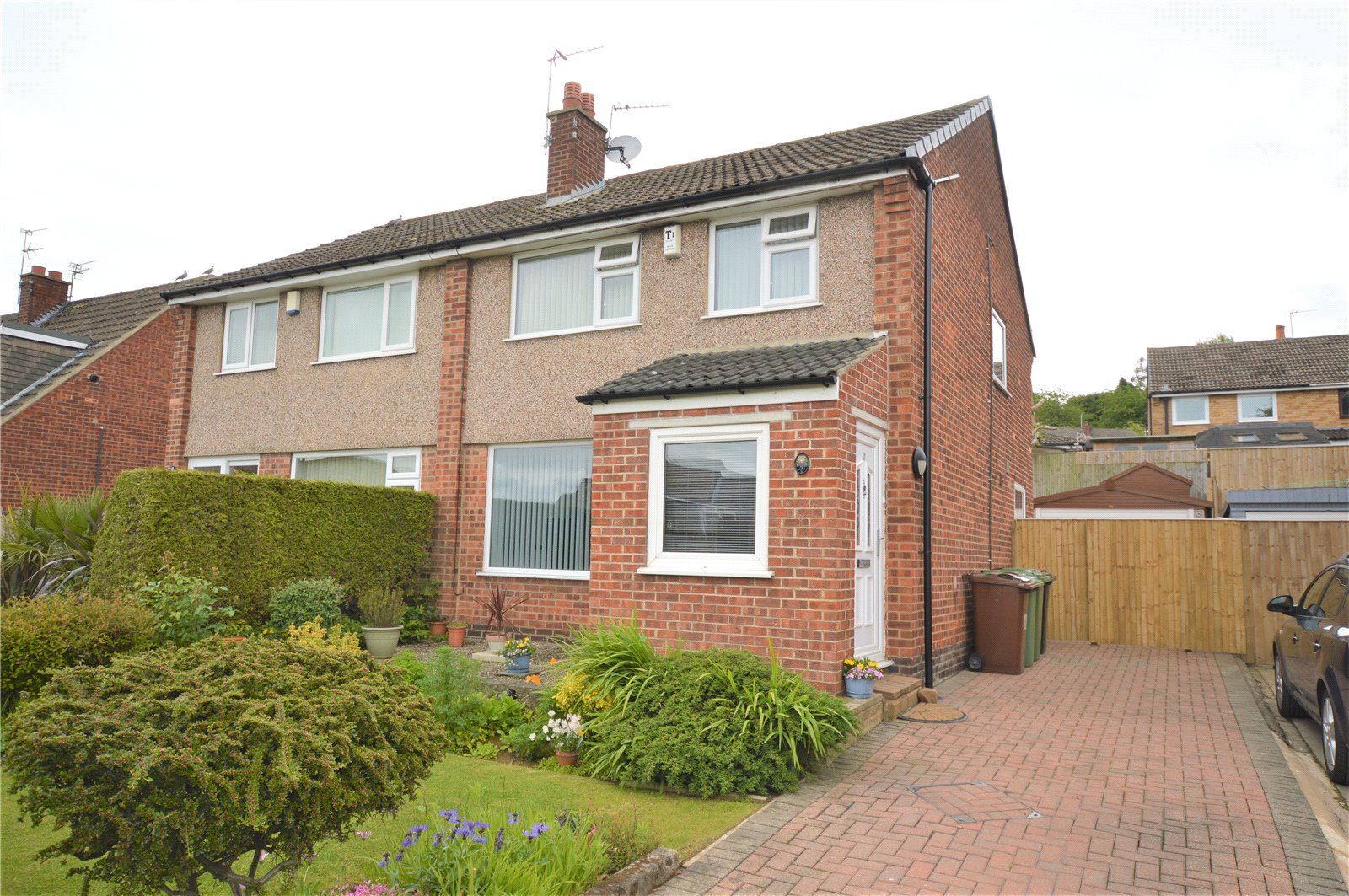 3 bed semidetached house for sale in Trent Avenue, Garforth, Leeds, West Yorkshire LS25 Zoopla