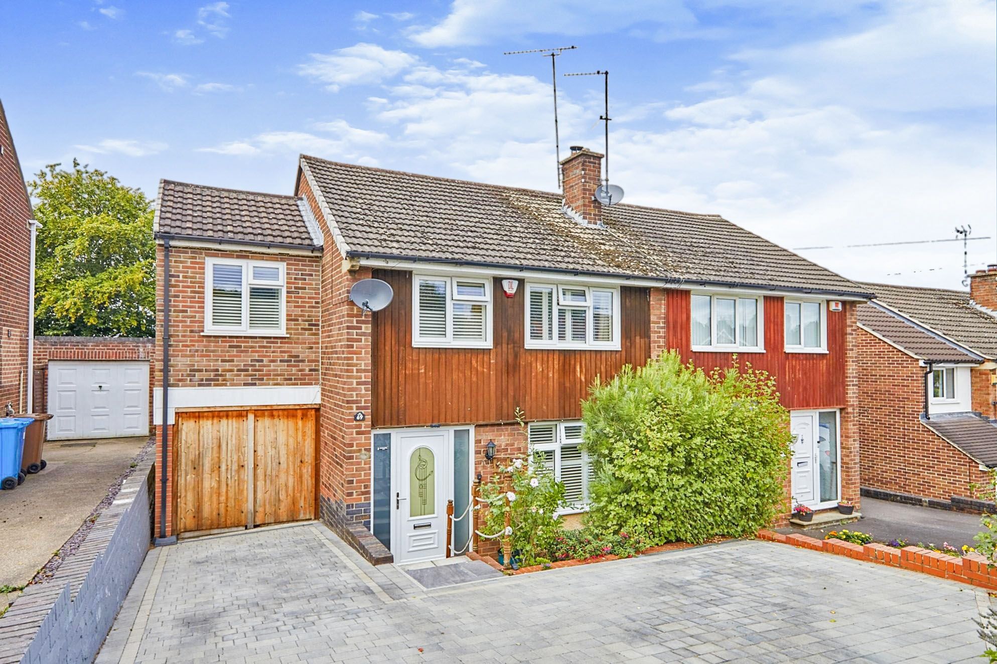 4 bed semidetached house for sale in Portreath Drive, Allestree, Derby