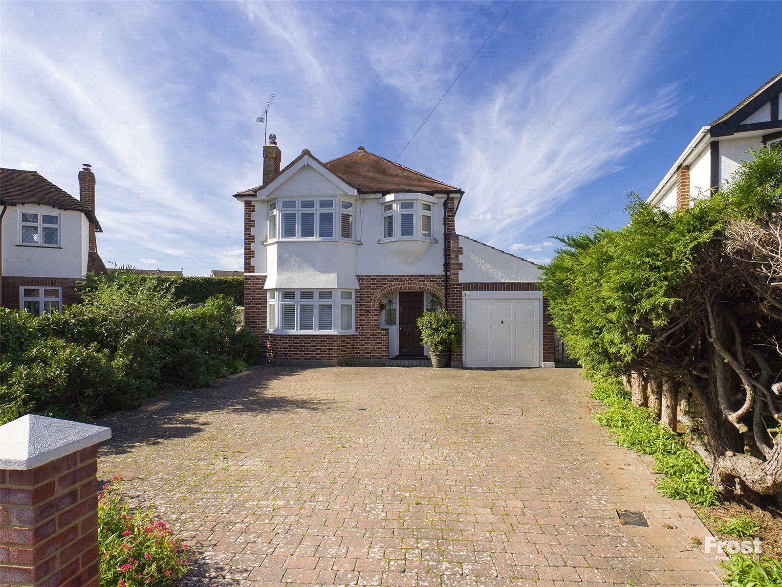 3 bed detached house for sale in Surrey, Middlesex TW18 Zoopla