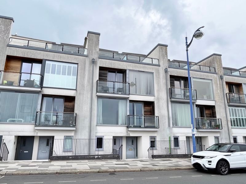 4 bed terraced house for sale in Millbay Road, Stonehouse, Plymouth PL1