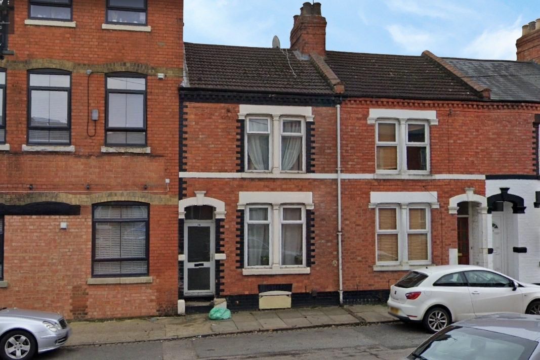 3 bed terraced house for sale in Henry Street, Northampton NN1 Zoopla
