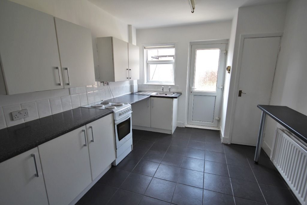 3 bed terraced house to rent in Princess Drive, West Derby, Liverpool