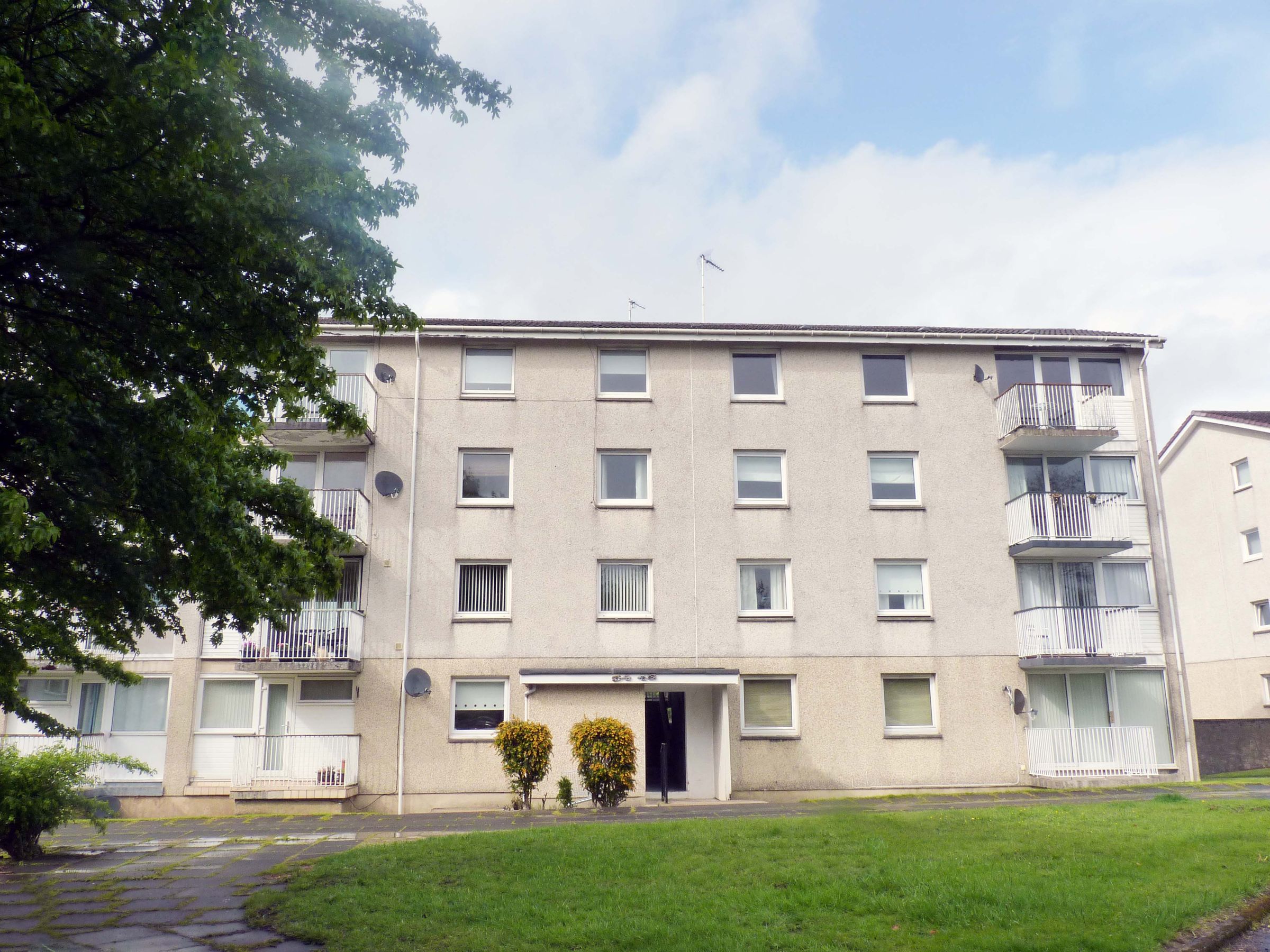 2 bed flat for sale in Dicks Park, The Murray, East Kilbride G75 Zoopla