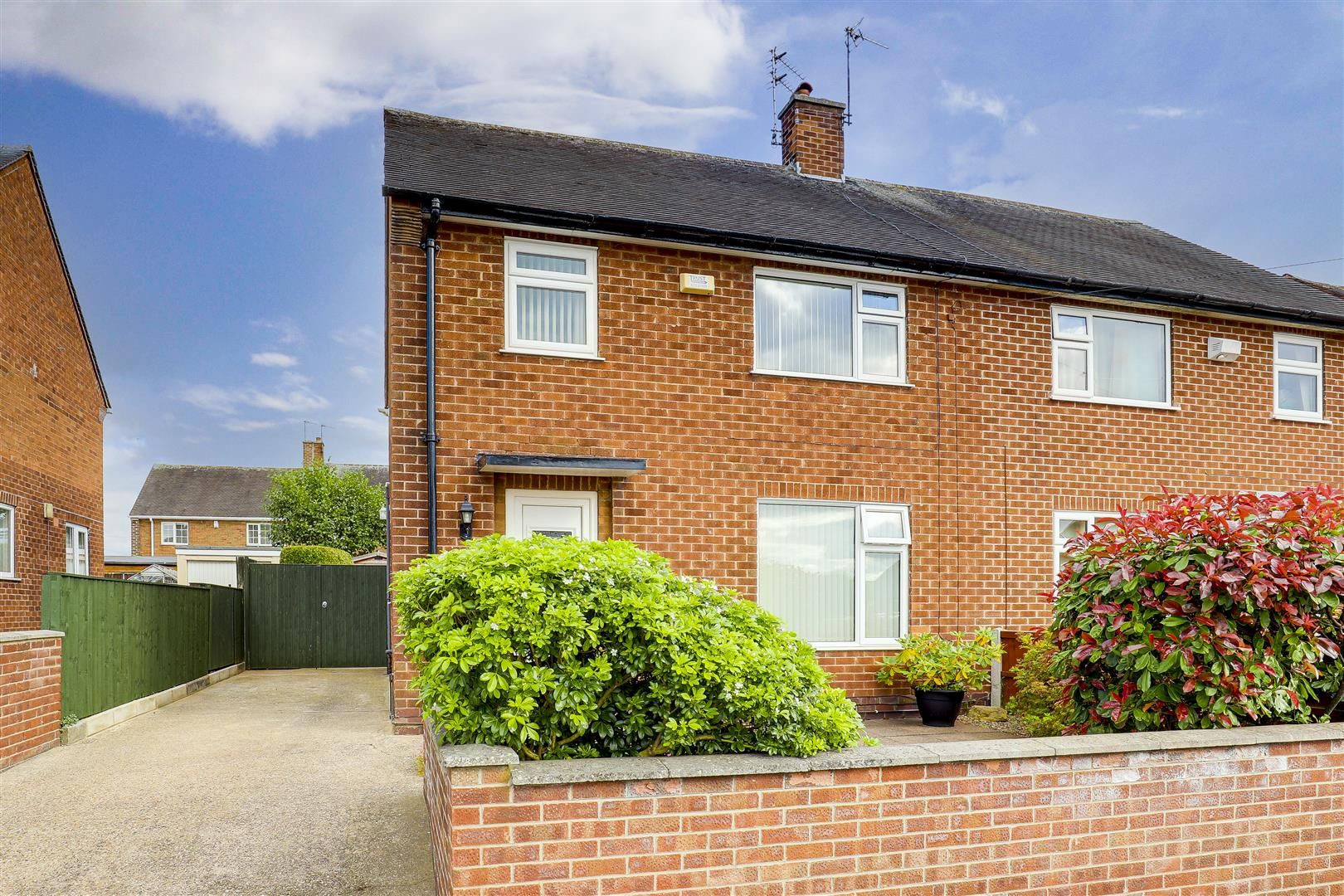 3 bed semidetached house for sale in Prendwick Gardens, Bestwood Park