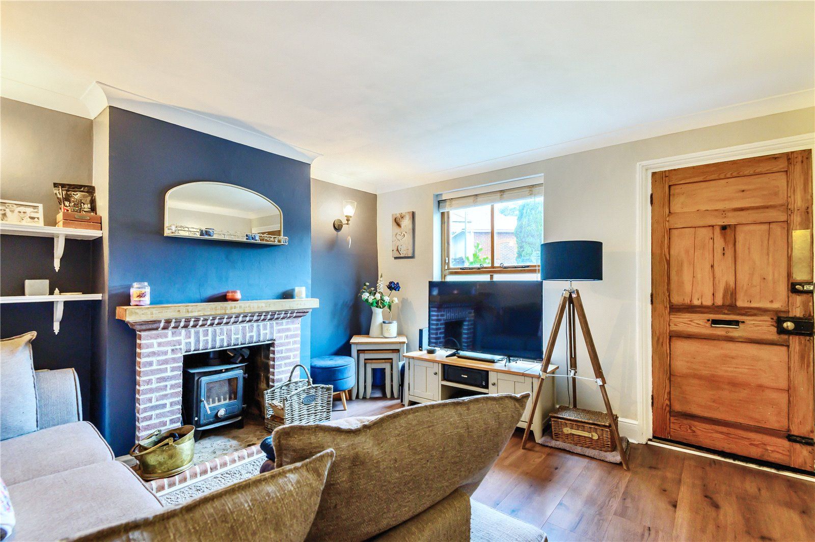 2 bed semidetached house for sale in Upper Hale Road, Farnham, Surrey