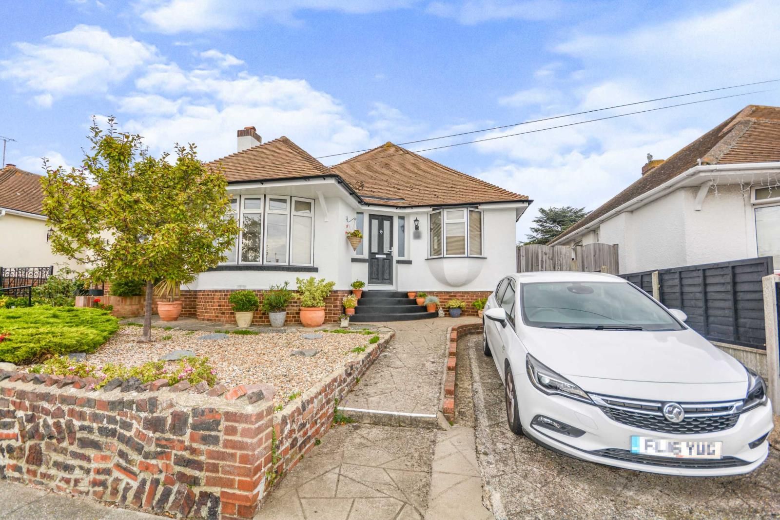3 bed detached bungalow for sale in Cumberland Avenue, Broadstairs