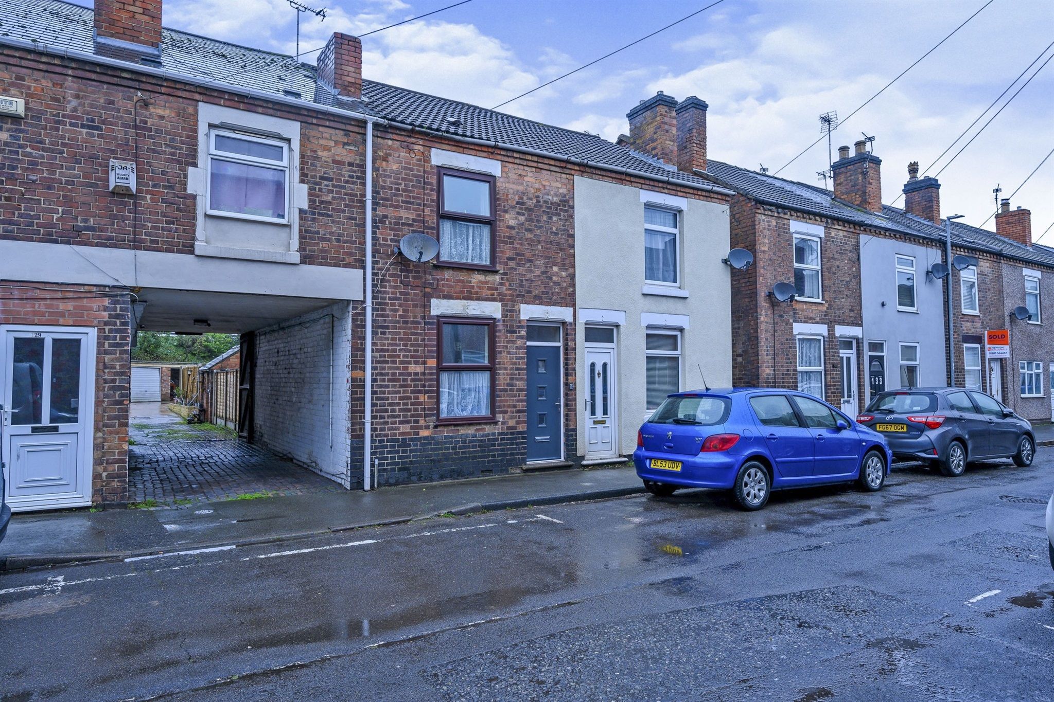 2 bed terraced house for sale in Wetmore Road, BurtonOnTrent DE14