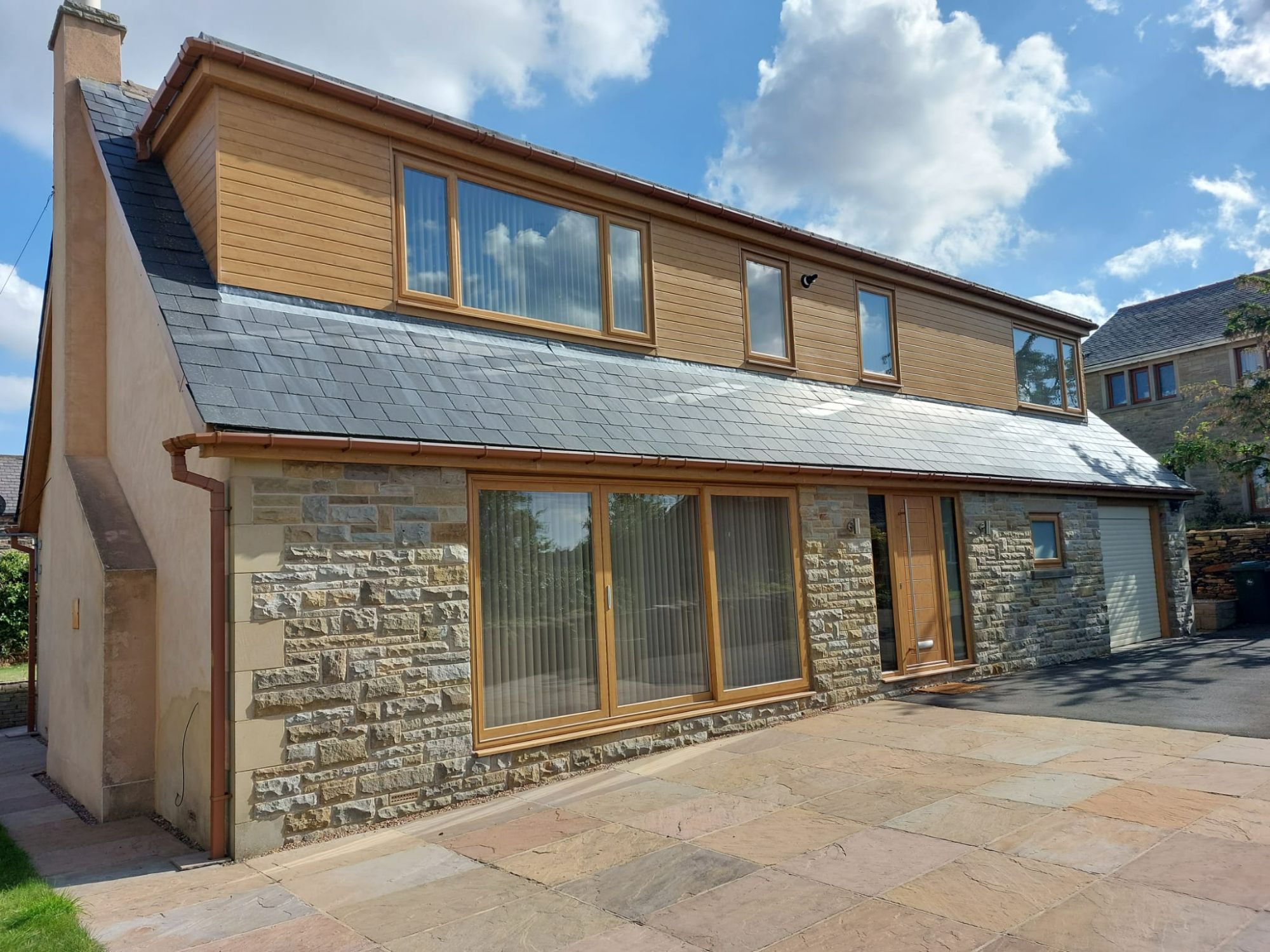 4 bed detached house for sale in Broomfield Close, Emley, Huddersfield