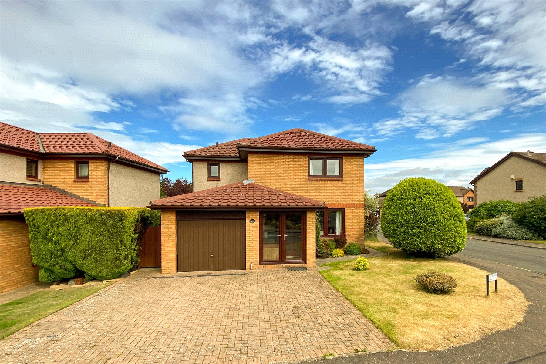 3 bed property for sale in Auchingane, Fairmilehead, Edinburgh EH10