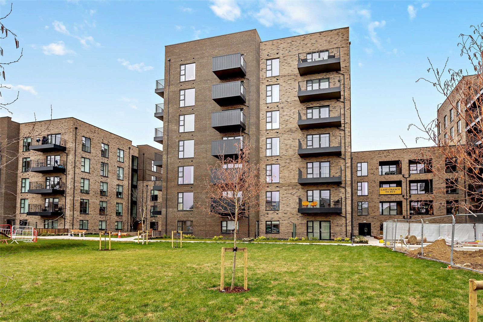 2 bed flat to rent in Clara Rackham Street, Cambridge, Cambridgeshire