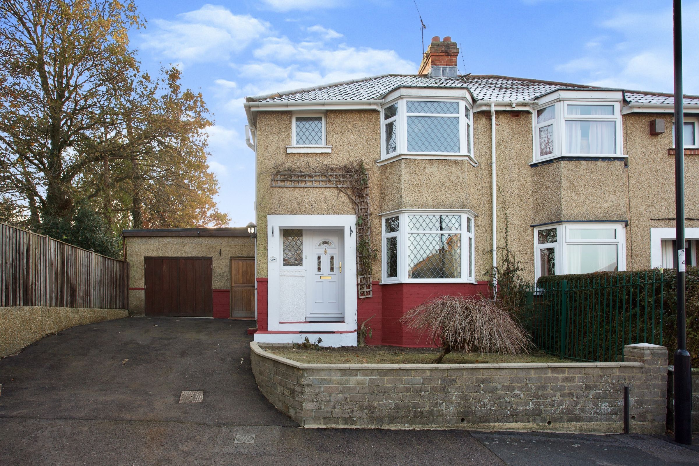 3 bed semidetached house for sale in Halstead Road, Southampton SO18