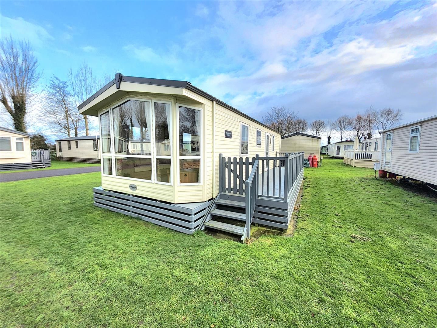 2 bed mobile/park home for sale in Hutton Sessay, Thirsk YO7 Zoopla