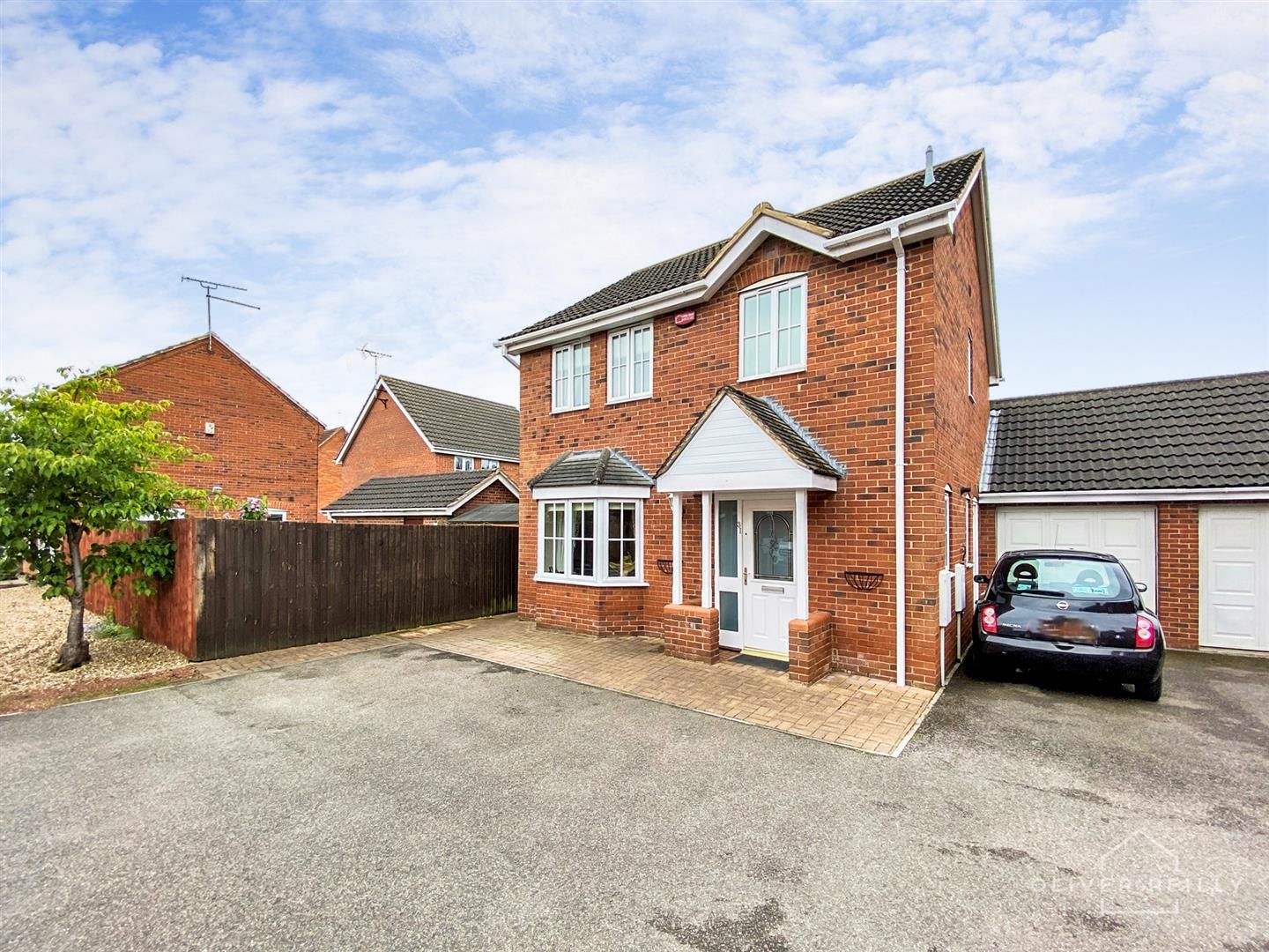 3 bed detached house for sale in Lancaster Road, Coddington, Newark