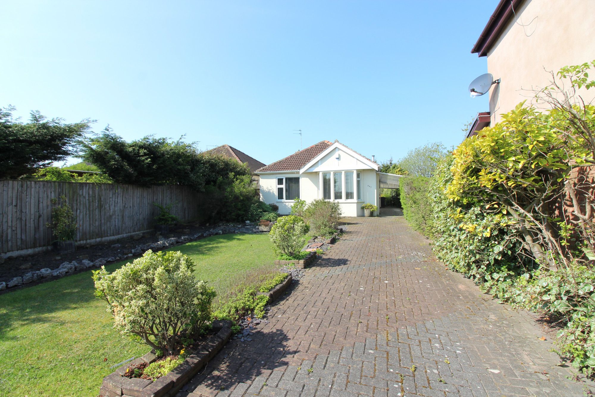 2 bed bungalow for sale in Blackpool Old Road, Highfurlong FY3 Zoopla