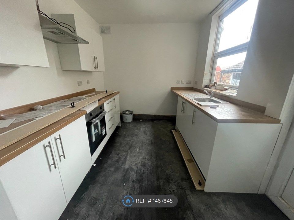 2 bed end terrace house to rent in Aylestone Road, Leicester LE2 Zoopla