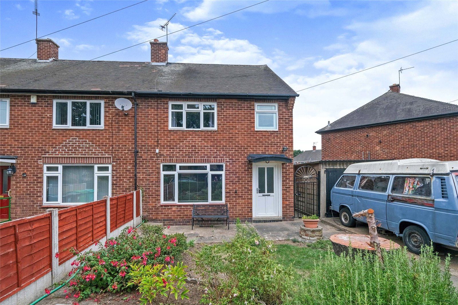 3 bed end terrace house for sale in Bridgnorth Drive, Clifton
