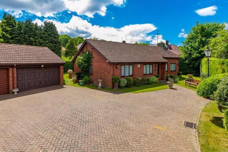 3 bed detached bungalow for sale in Old Bedford Road, Luton LU2 Zoopla