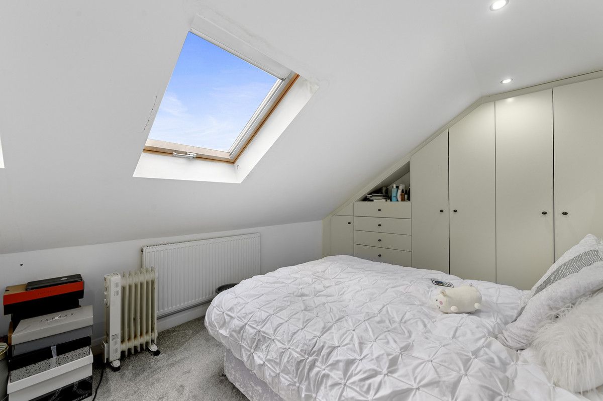 8 bed terraced house for sale in Hampton Road, Ilford IG1 Zoopla