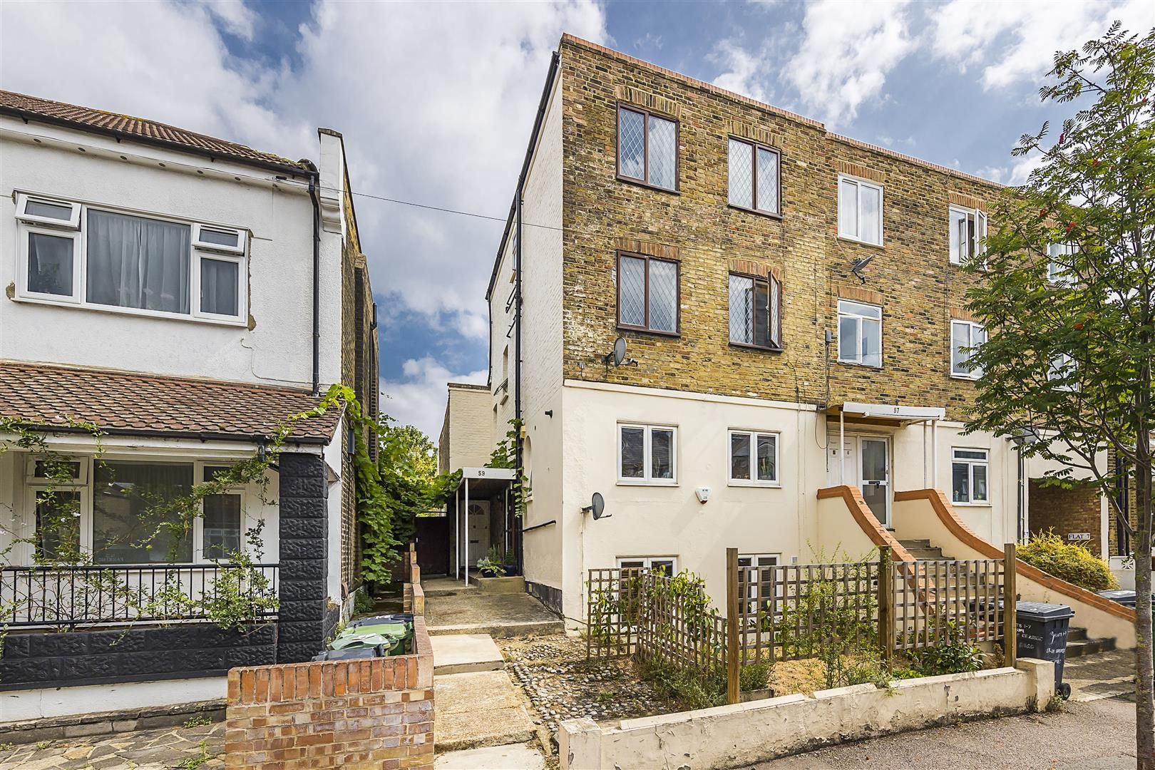 3 bed flat for sale in Grange Park Road, London E10 Zoopla