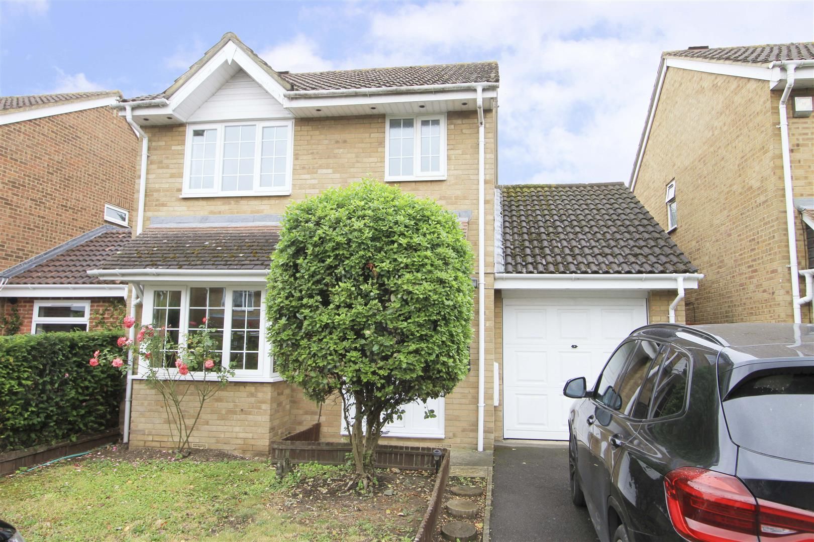 Cousins Close, Yiewsley UB7  