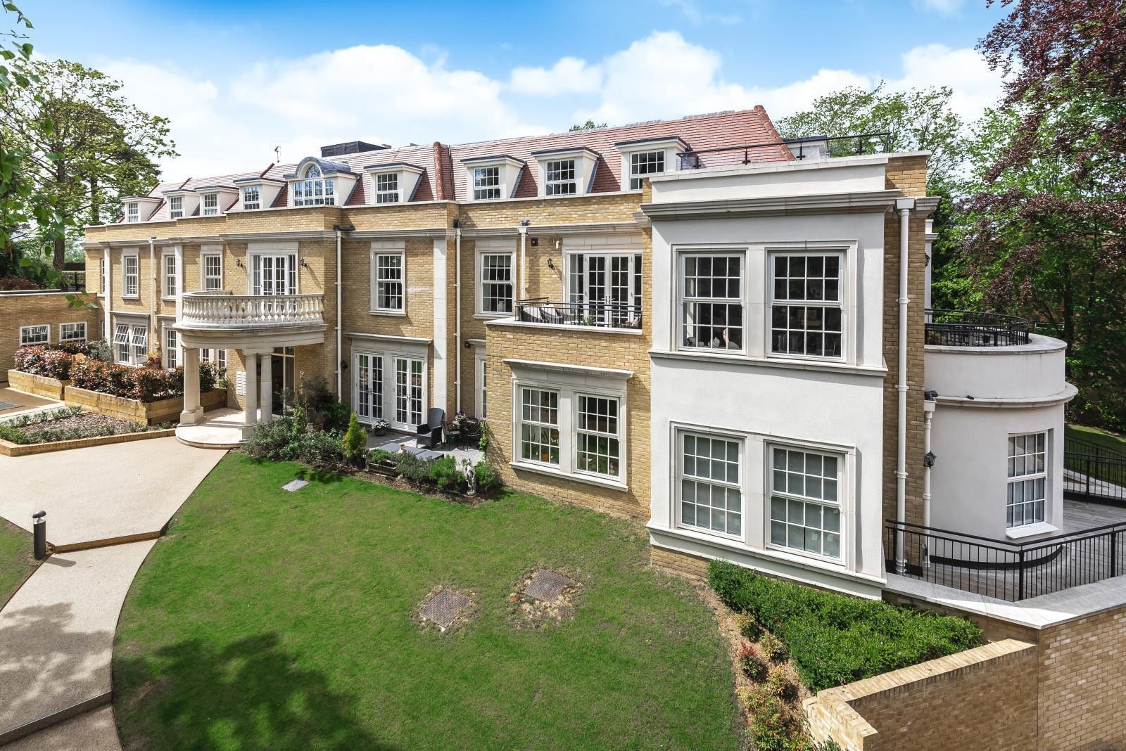 Highbanks, Ridgewood, Brooklands Road, Weybridge KT13  