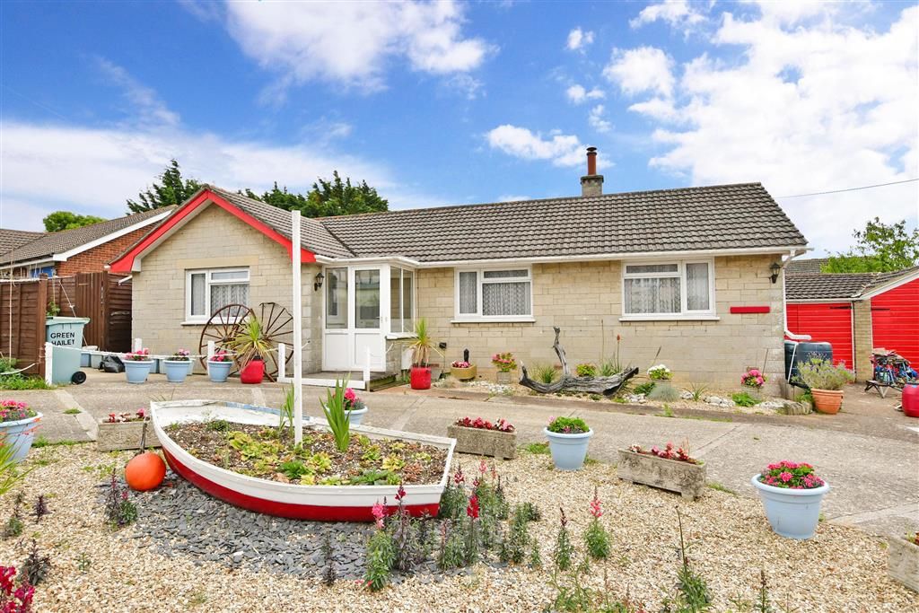 2 bed detached bungalow for sale in Hooke Hill, Freshwater, Isle Of