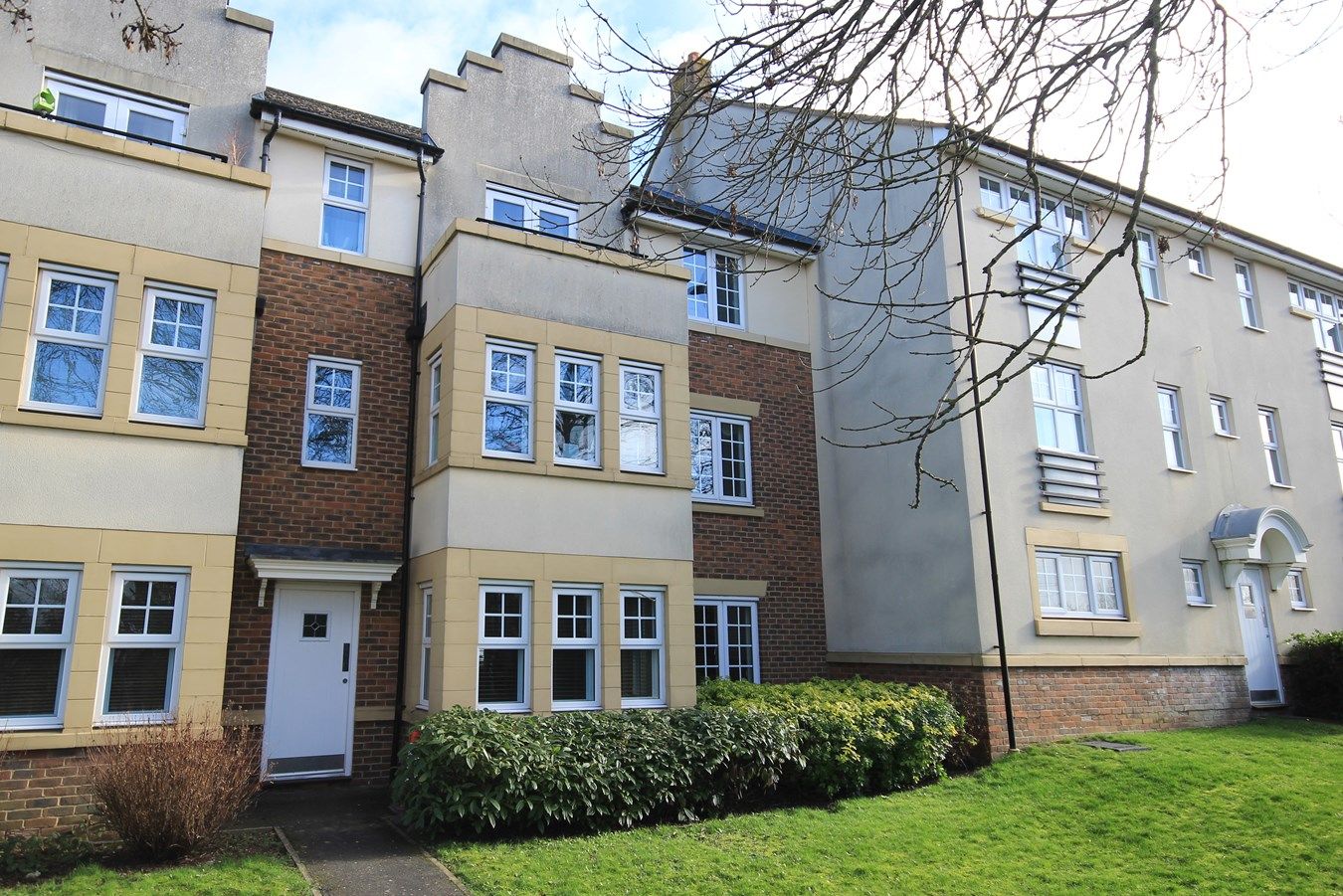 2 bed flat for sale in The Hawthorns, Flitwick MK45 Zoopla