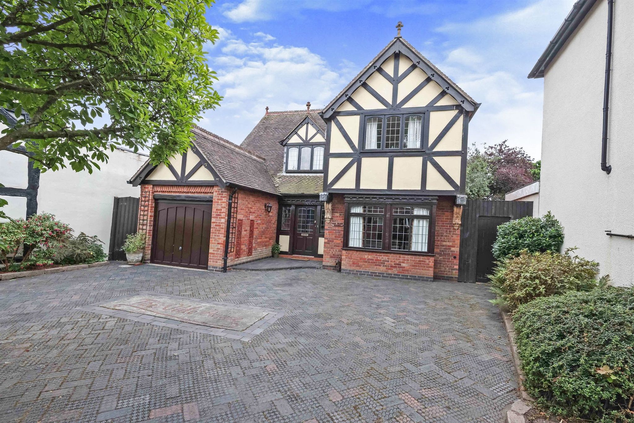 4 bed detached house for sale in New Street, Castle Bromwich