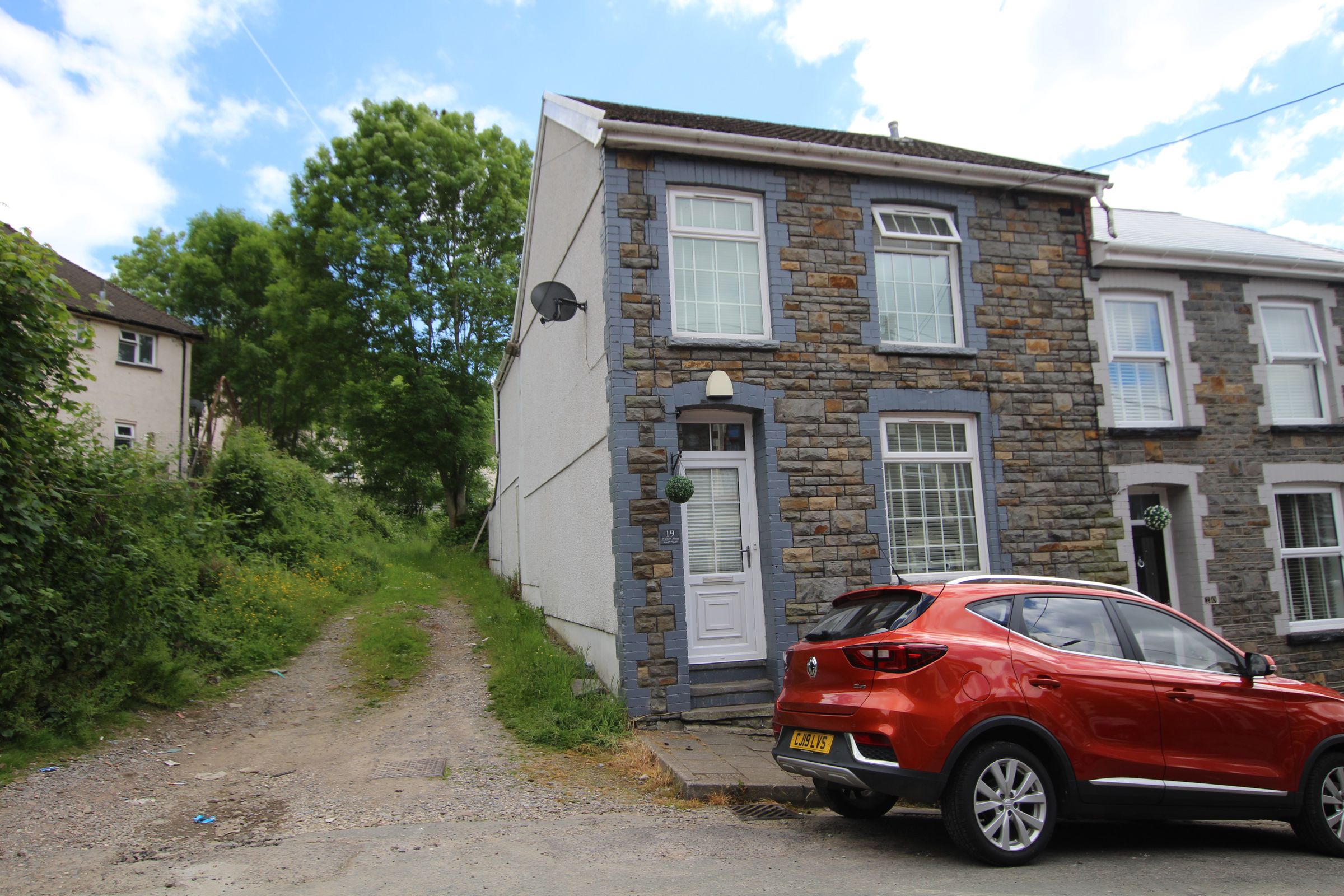 4 bed end terrace house for sale in William Street, Tonypandy CF40 Zoopla